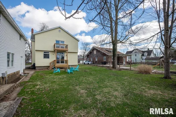 $299,900 | 307 North Logan Street, Deer Creek, IL 61733