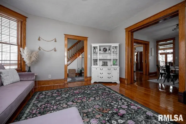 $299,900 | 307 North Logan Street, Deer Creek, IL 61733