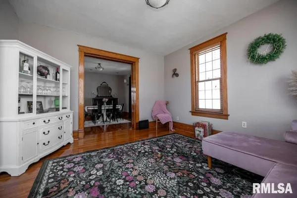 $299,900 | 307 North Logan Street, Deer Creek, IL 61733