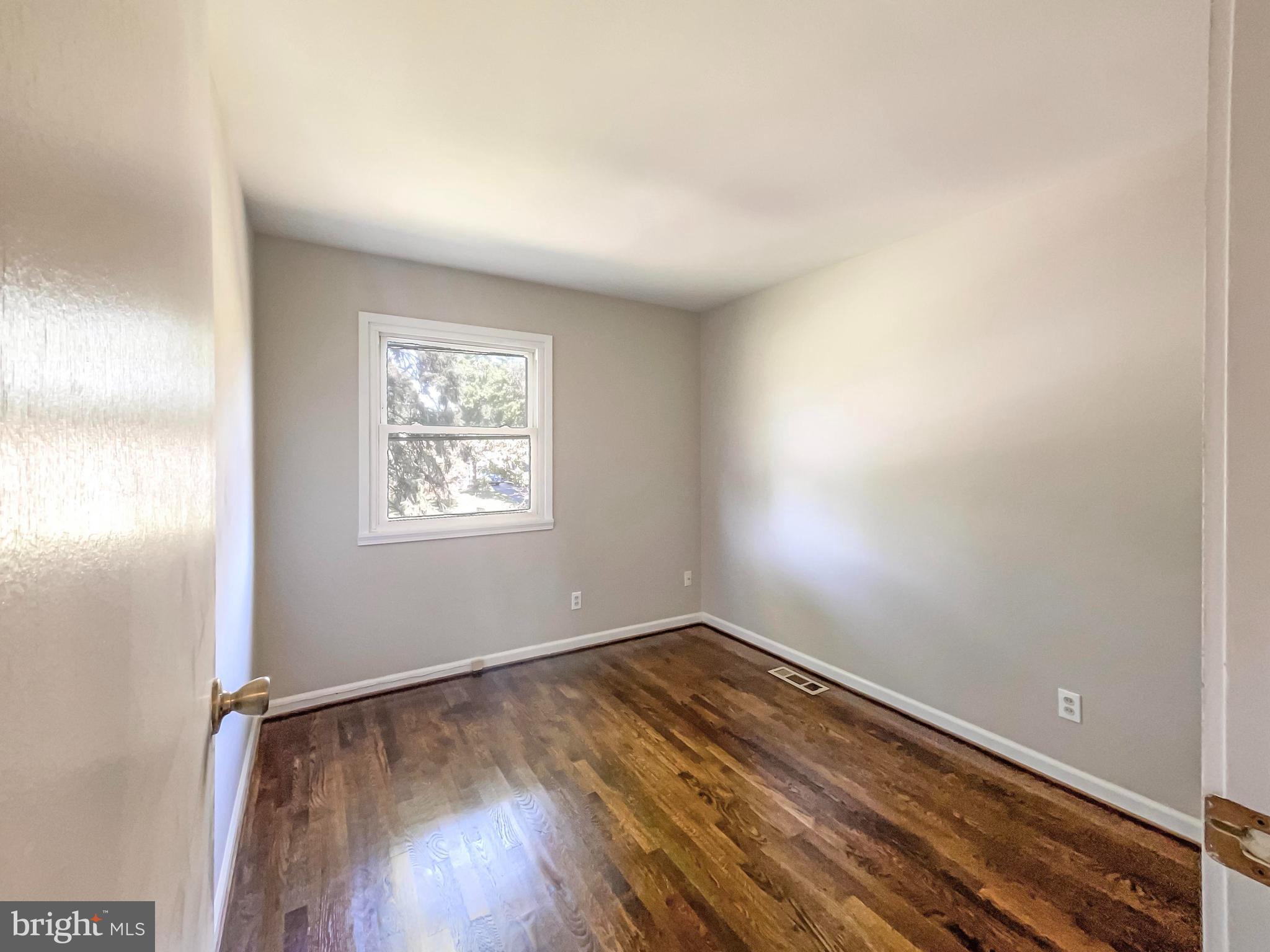 611 West Beech Road Sterling, VA 20164 - Photo 16 of 25 Gallery Image 16