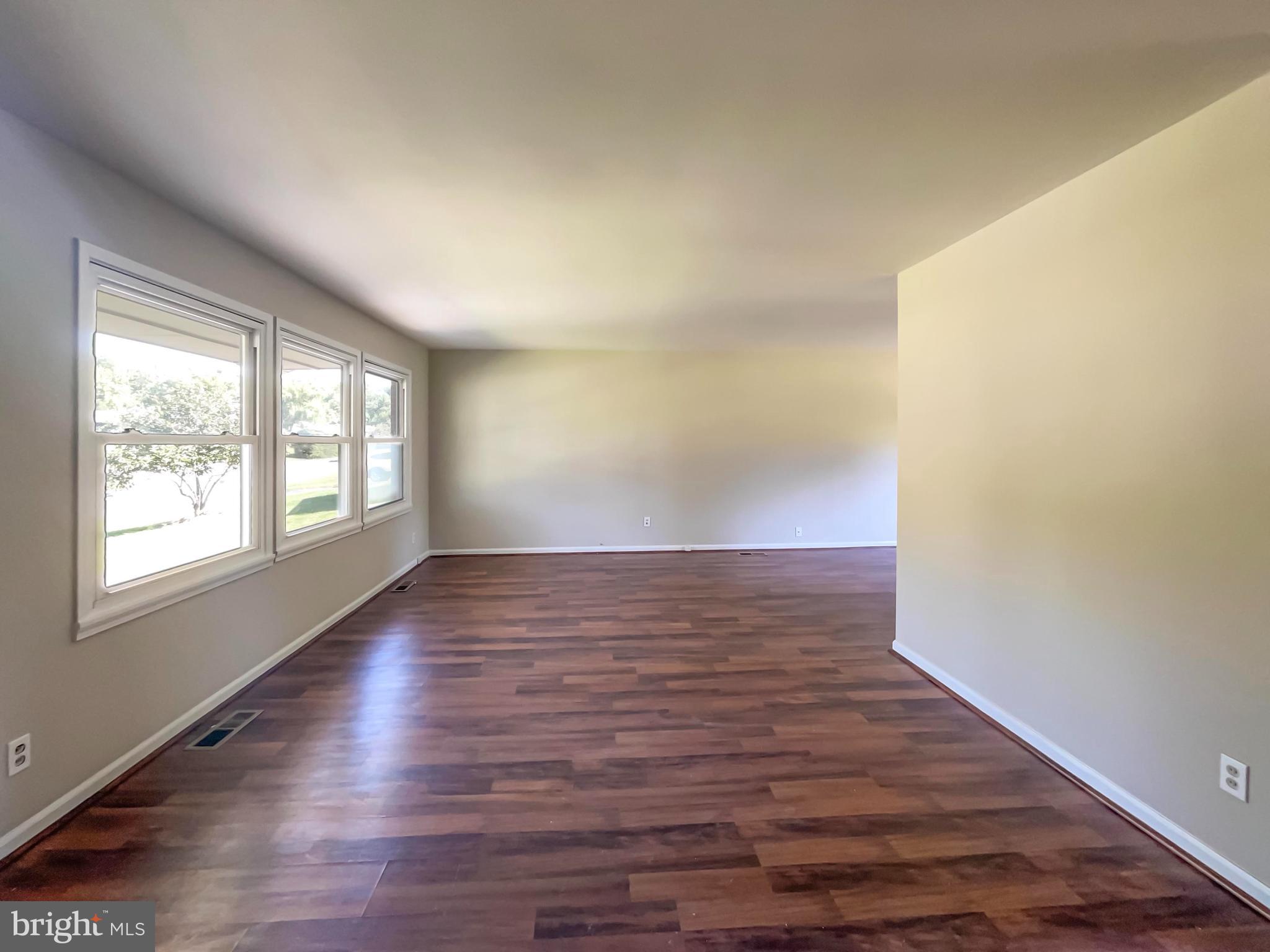 611 West Beech Road Sterling, VA 20164 - Photo 20 of 25 Gallery Image 20