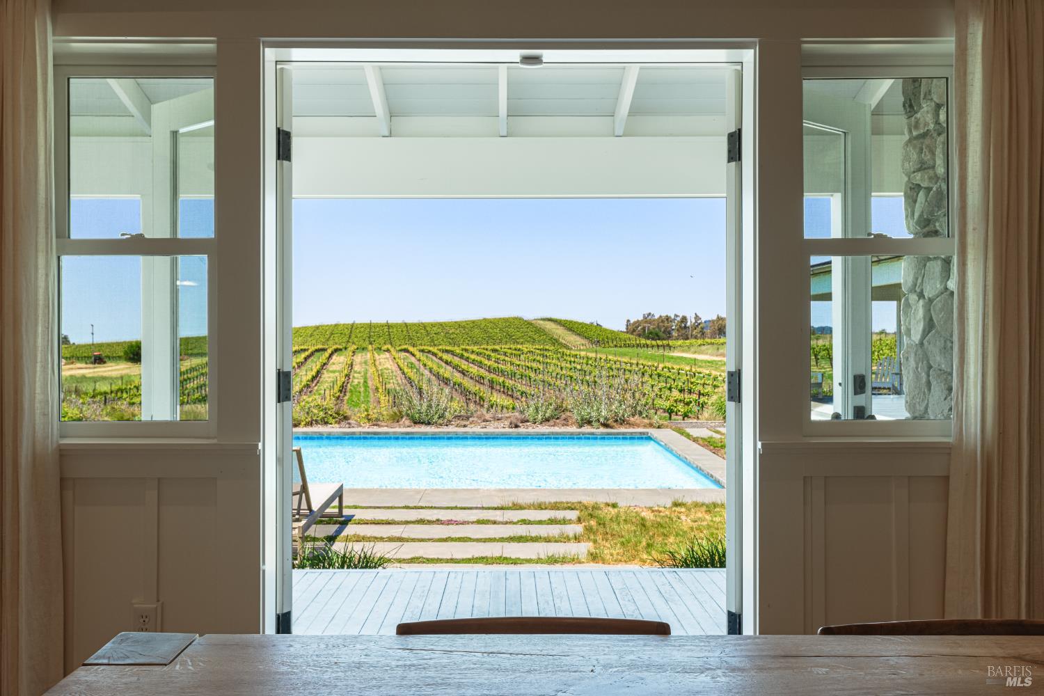 5561 Sonoma Mountain Road Santa Rosa, CA 95404 - Photo 16 of 70