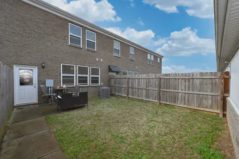 $339,900 | 1006 Henley Lane, Gallatin, TN 37066