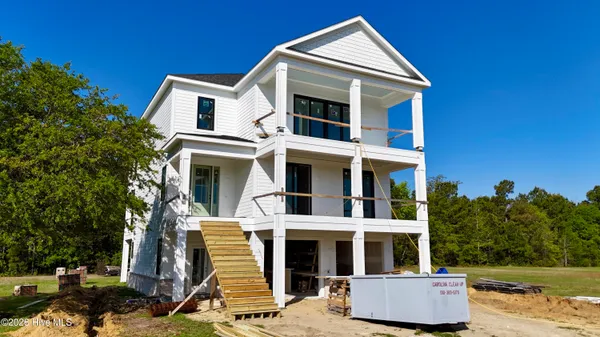 $1,299,000 | 244 Colleton Square, Newport, NC 28570