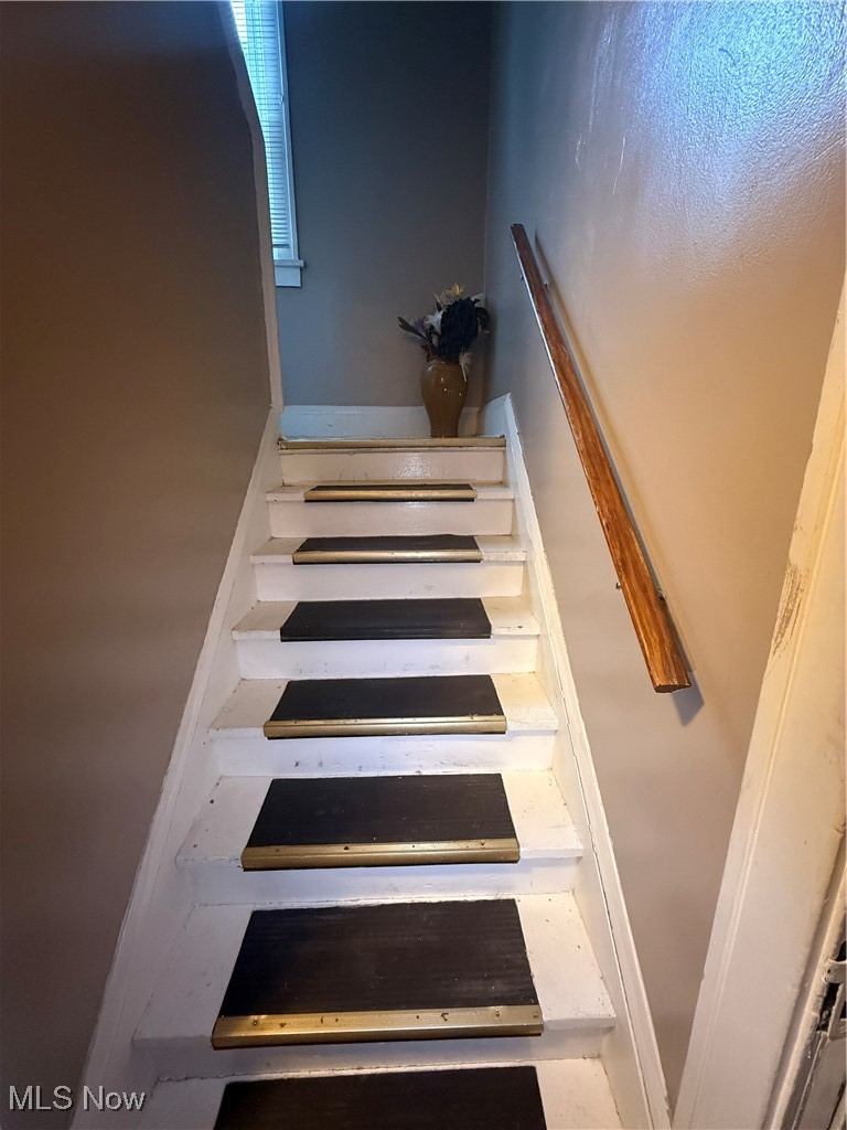 1667 Burgess Road Cleveland, OH 44112 - Photo 12 of 31 View of stairs