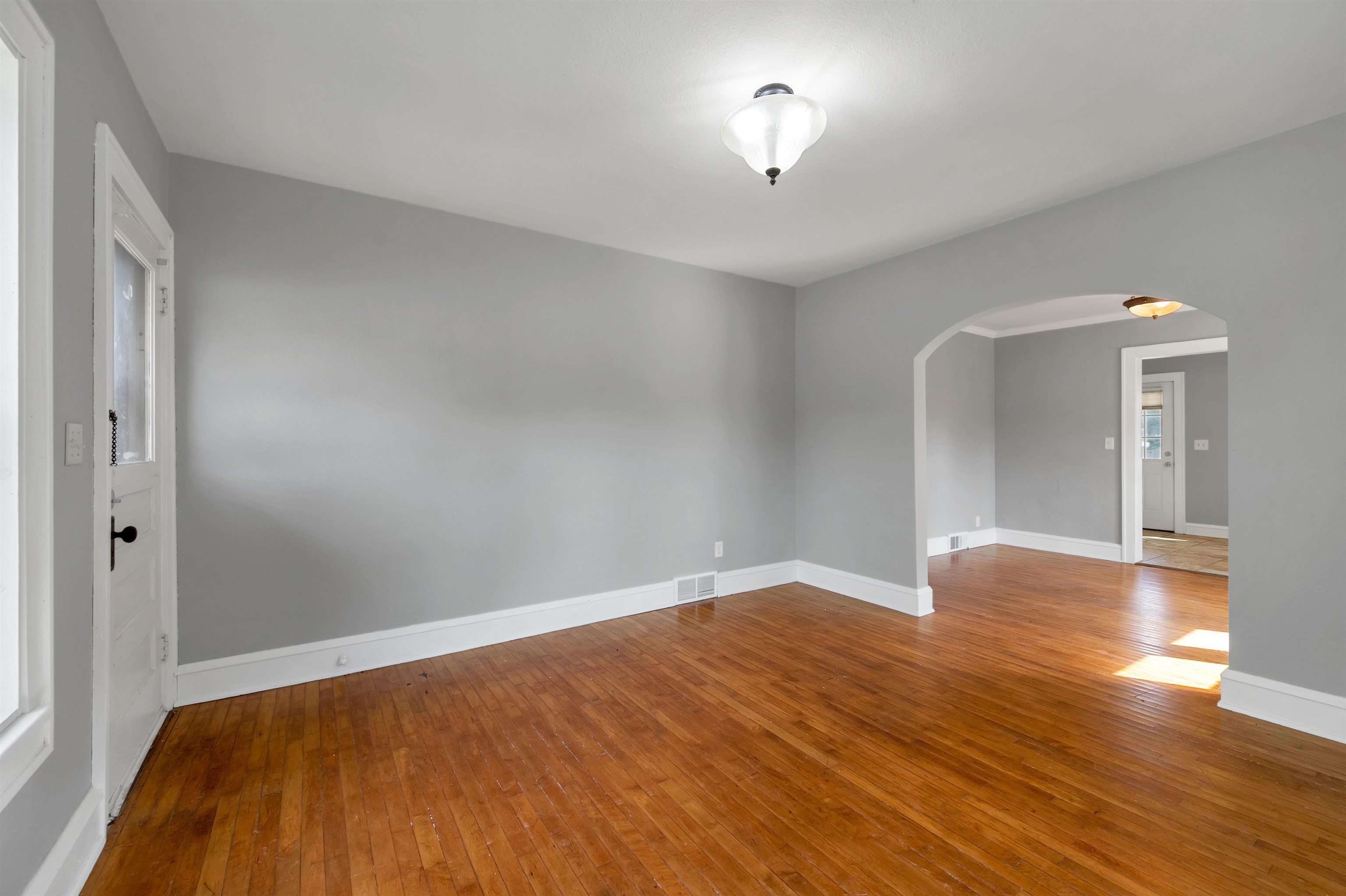 733 West Grant Street Appleton, WI 54914 - Photo 9 of 41 Gallery Image 9