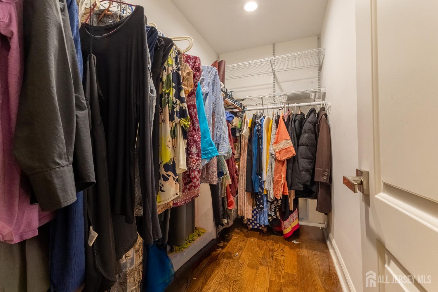55 Walnut Street Edison, NJ 08817 - Photo 25 of 29
