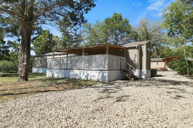 a view of a outdoor space