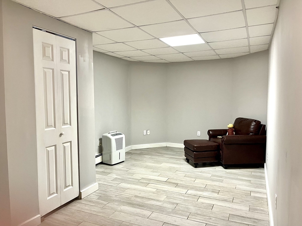 2 Pierce Circle Paxton, MA 01612 - Photo 27 of 31 a living room with furniture