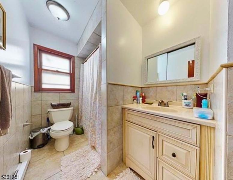 73 Maple Street Paterson, NJ 07522 - Photo 13 of 15