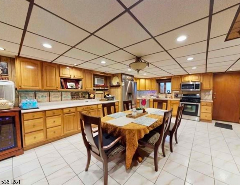 73 Maple Street Paterson, NJ 07522 - Photo 7 of 15