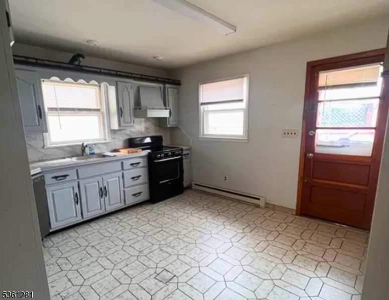 73 Maple Street Paterson, NJ 07522 - Photo 8 of 15