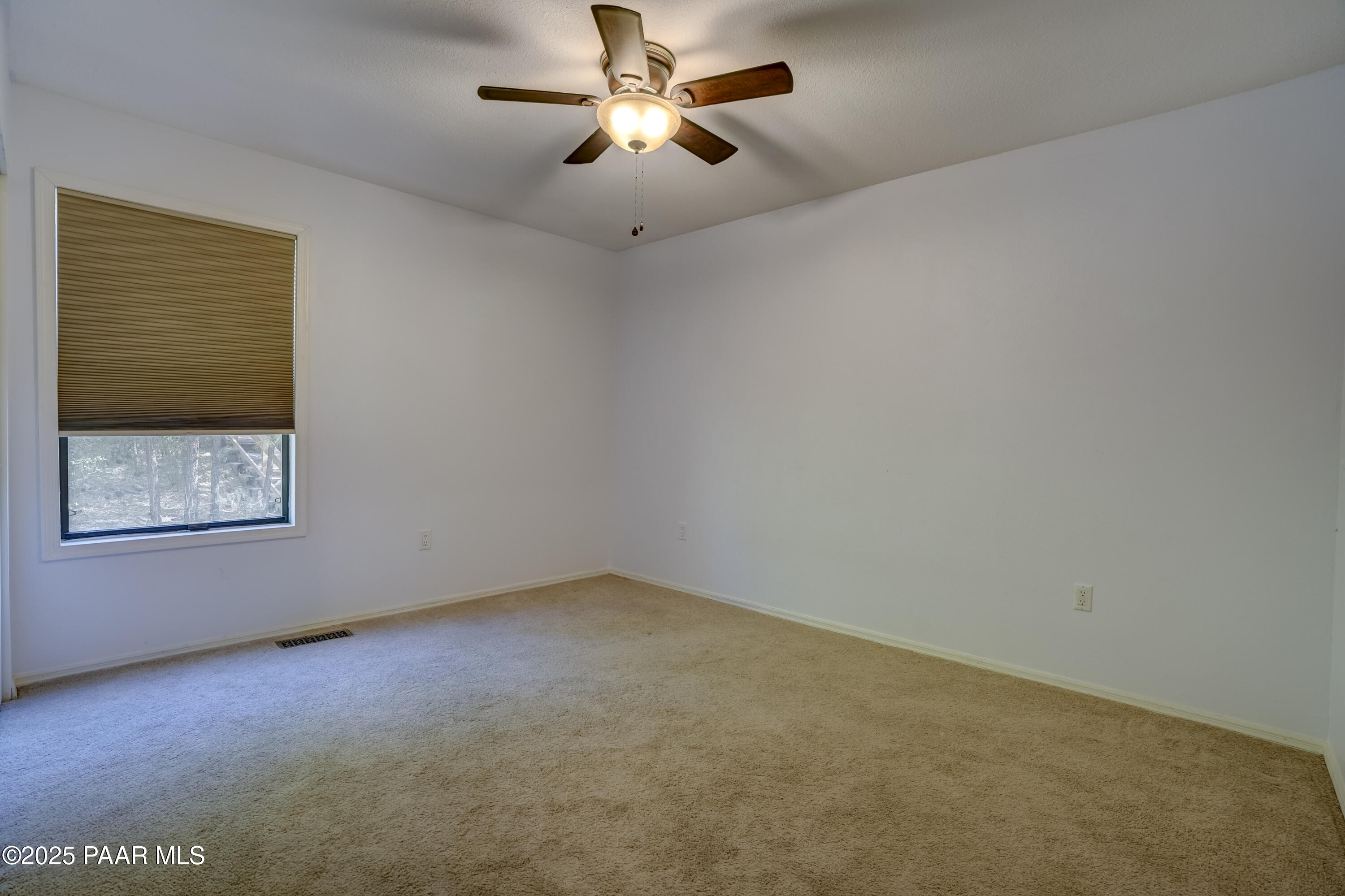 1245 Haisley Road Prescott, AZ 86303 - Photo 16 of 38 Guest Bedroom 1