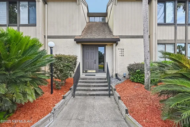 $160,000 | 7749 Las Palmas Way, Unit 138, Jacksonville, FL 32256