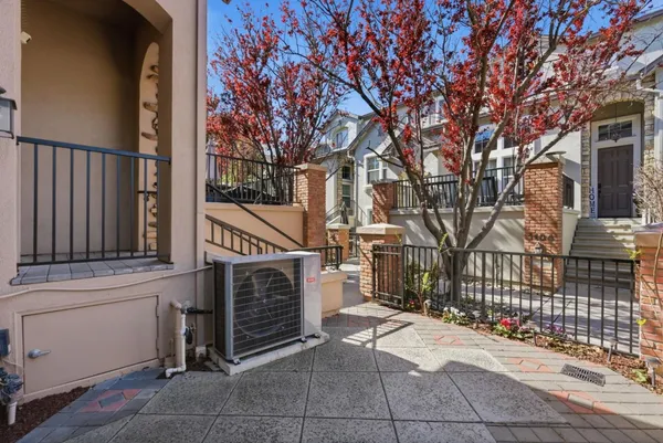 a view of a pathway of a house