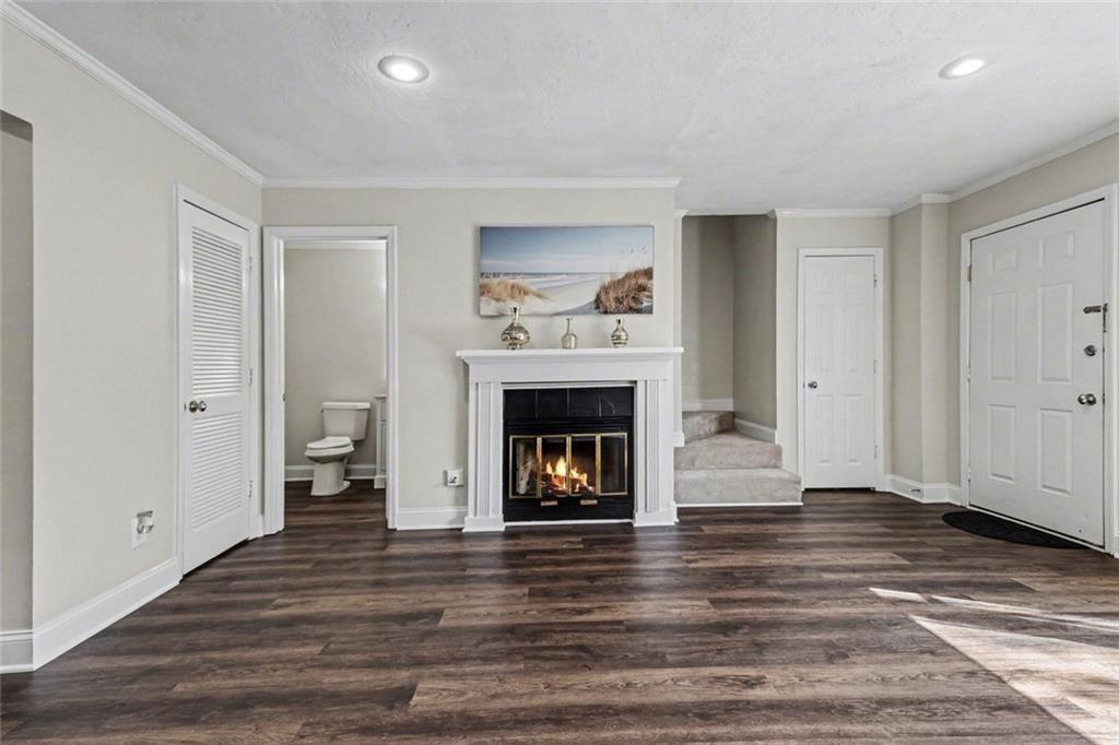 161 Holcomb Ferry Road Roswell, GA 30076 - Photo 2 of 23