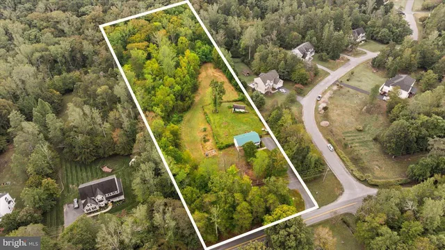 $460,000 | 621 Holly Corner Road, Fredericksburg, VA 22406