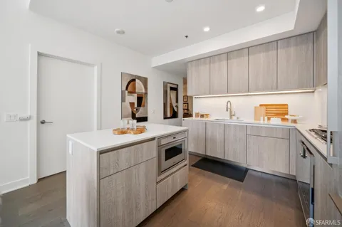 $1,185,000 | 333 Beale Street, Unit 8I, San Francisco, CA 94105
