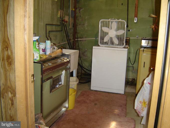 201 Sweetser Road Linthicum Heights, MD 21090 - Photo 22 of 30 Laundry Area 1