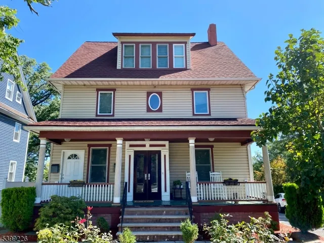 $3,900 | 331 Orange Road, Unit 2, Montclair, NJ 07042