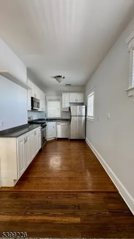 $3,900 | 331 Orange Road, Unit 2, Montclair, NJ 07042