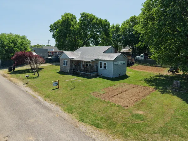 $110,000 | 404 McMurtrey Street, St. Joseph, TN 38481