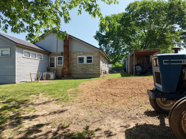 $110,000 | 404 McMurtrey Street, St. Joseph, TN 38481