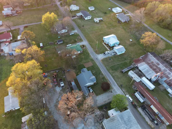 $139,900 | 404 McMurtrey Street, St. Joseph, TN 38481