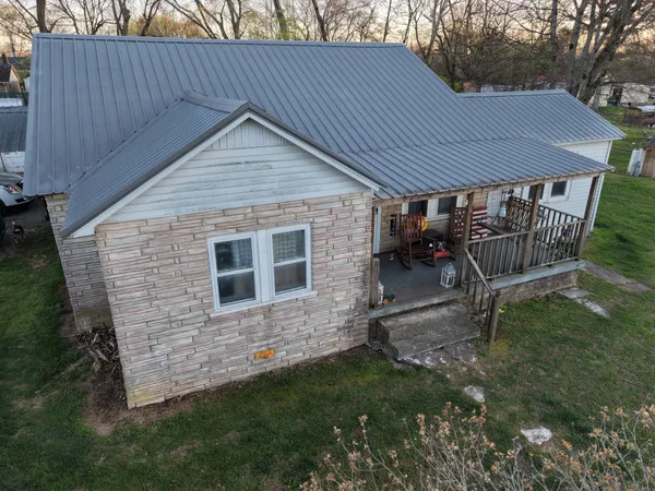 $110,000 | 404 McMurtrey Street, St. Joseph, TN 38481