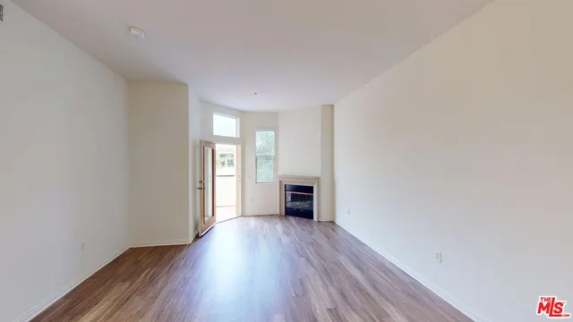 $3,750 | 1041 Glendon Avenue, Unit 5171, Los Angeles, CA 90024