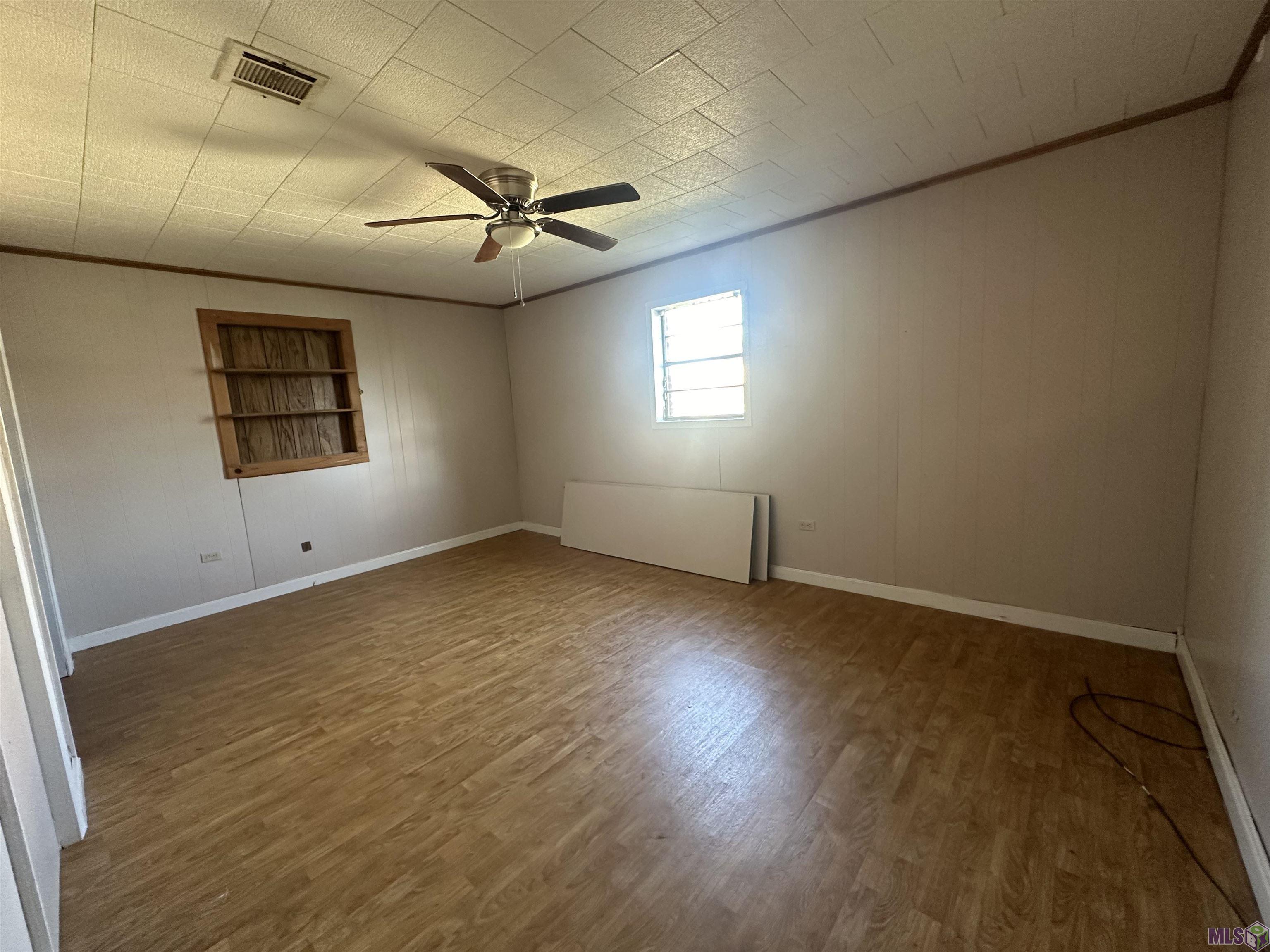 108 Chauvin Street Chauvin, LA 70344 - Photo 5 of 9