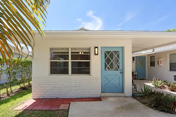 $1,850 | 112 Sandal Lane, Unit 4, Palm Beach Shores, FL 33404