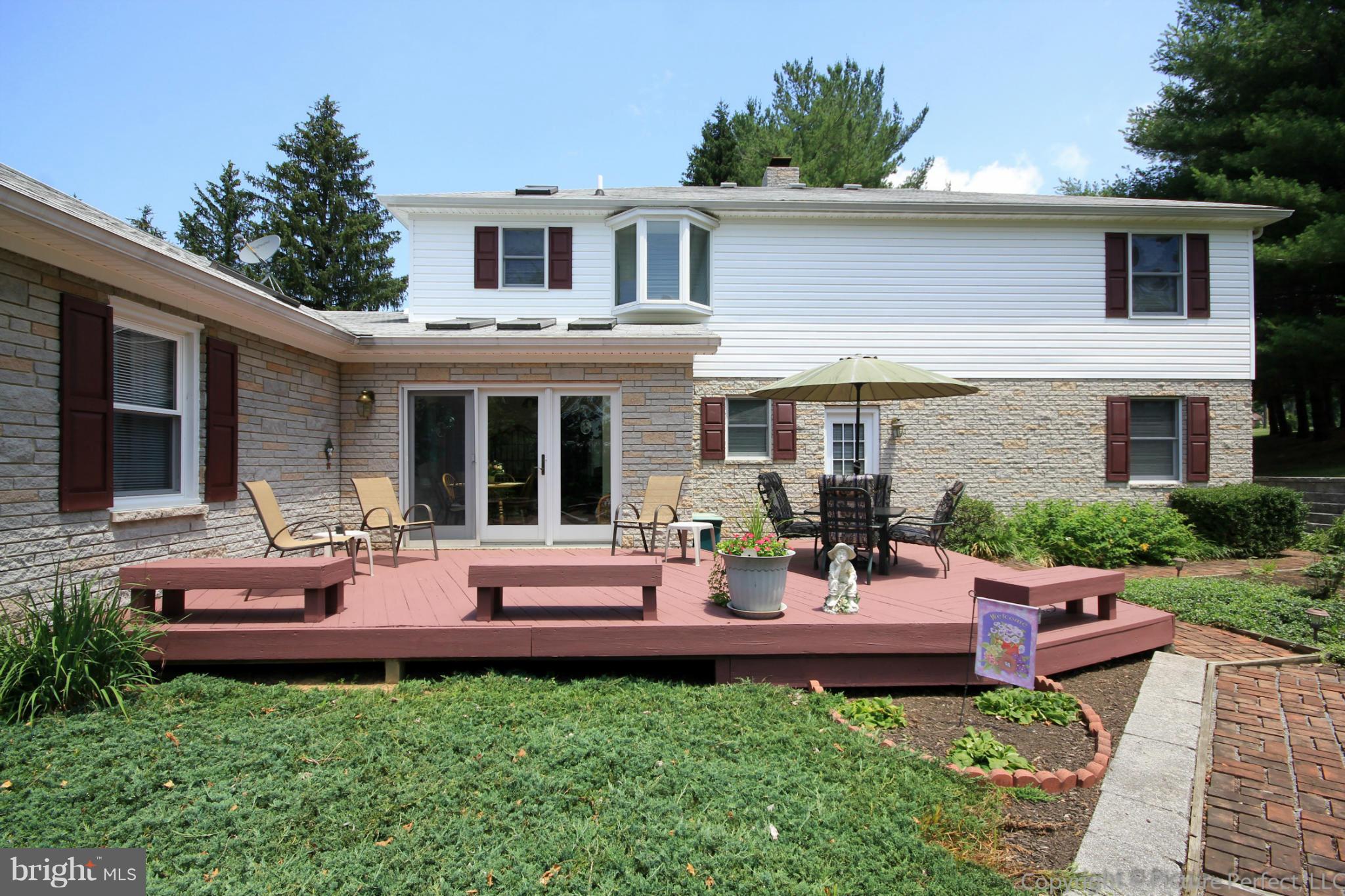 1805 Rohrersville Road Knoxville, MD 21758 - Photo 4 of 30 Exterior (Rear)