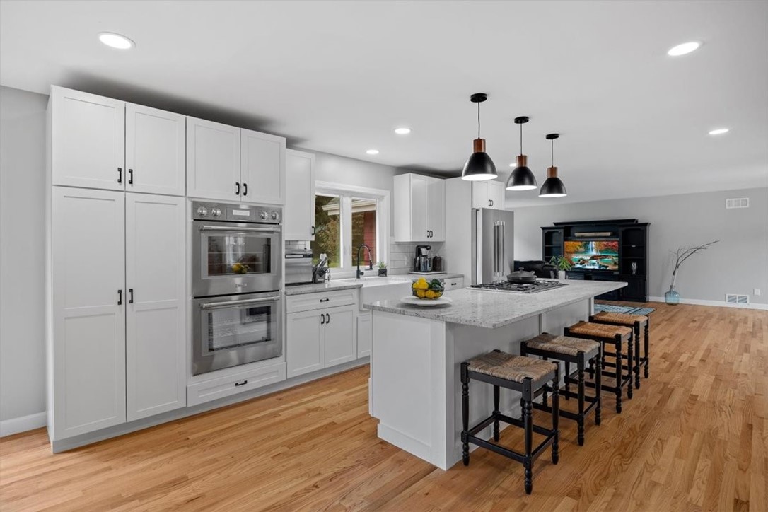 117 Wheeler Street Rehoboth, MA 02769 - Photo 8 of 37