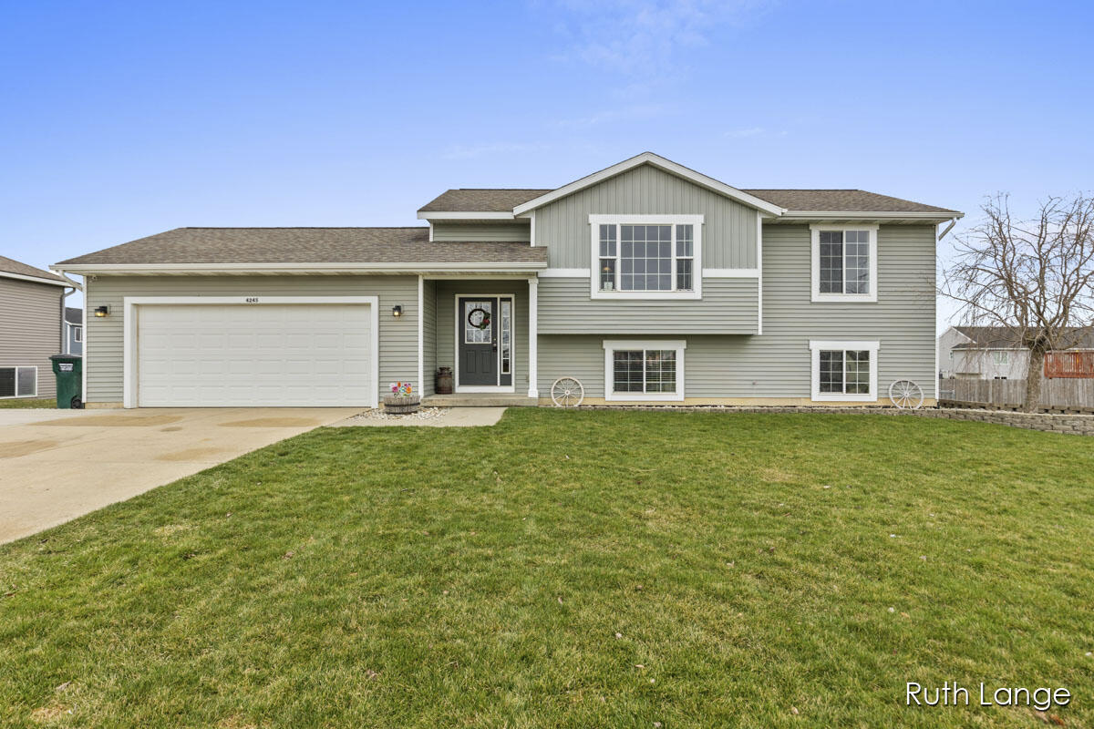 4245 Homestead Wayland, MI 49348 - Photo 1 of 22 IMG_1000