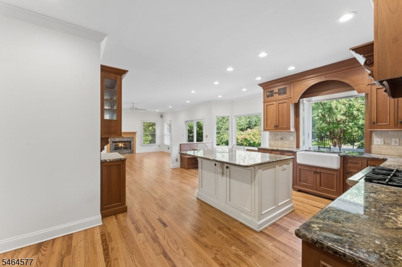 31 Old Farm Road Berkeley Heights, NJ 07922 - Photo 11 of 50 Gallery Image 11