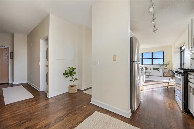 $292,000 | 1529 South State Street, Unit 21H, Chicago, IL 60605