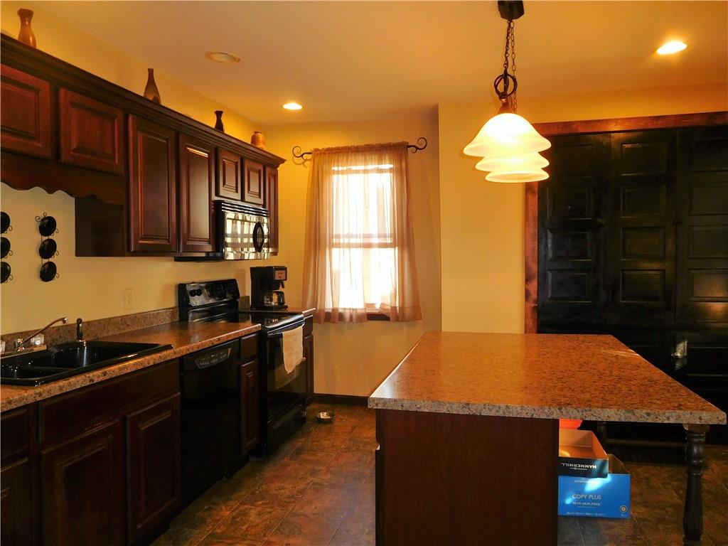 702 North Water Street Rural Valley, PA 16249 - Photo 5 of 12