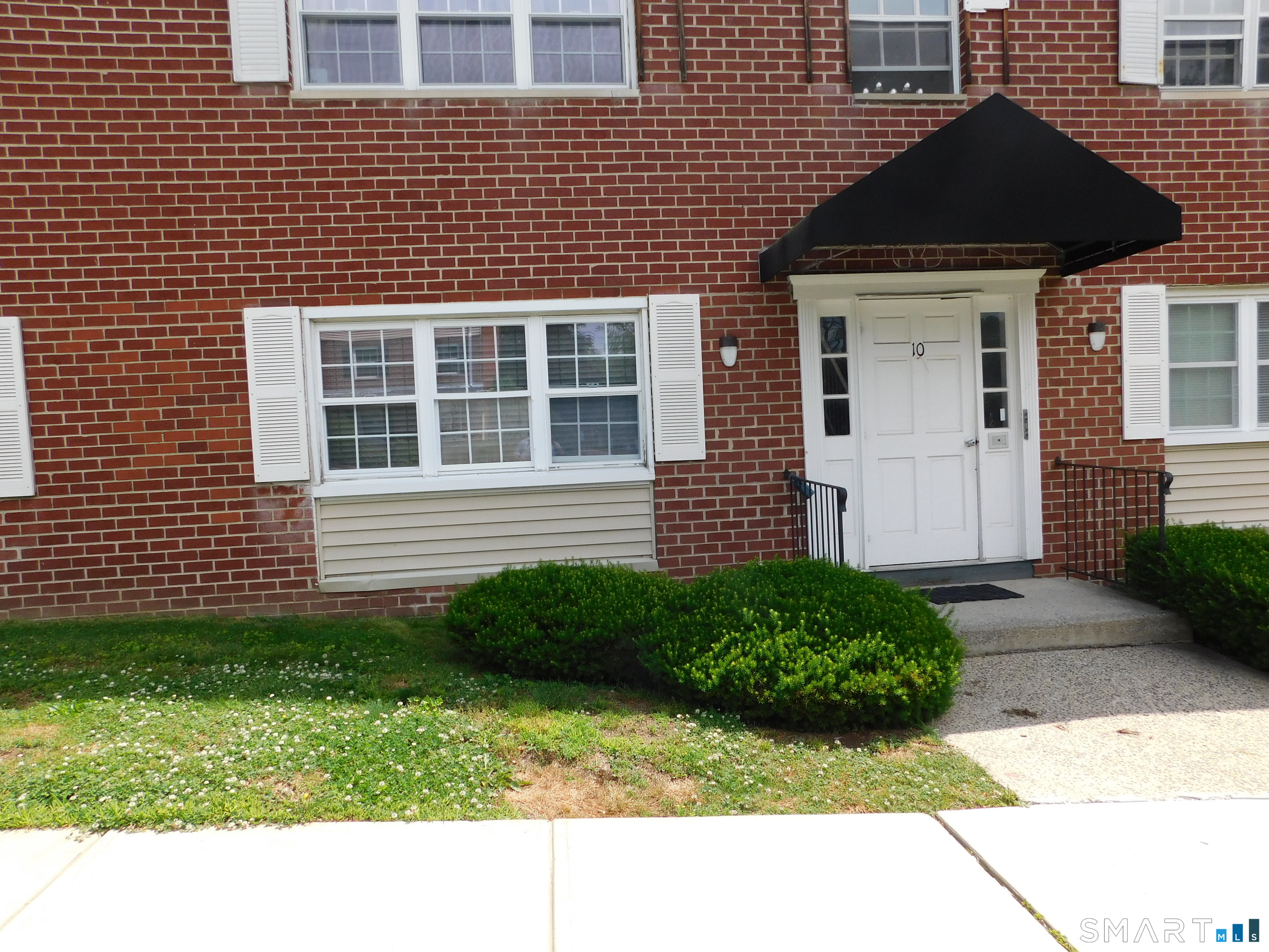 50 Greenhouse Road, Unit 10A Bridgeport, CT 06606 - Photo 1 of 14