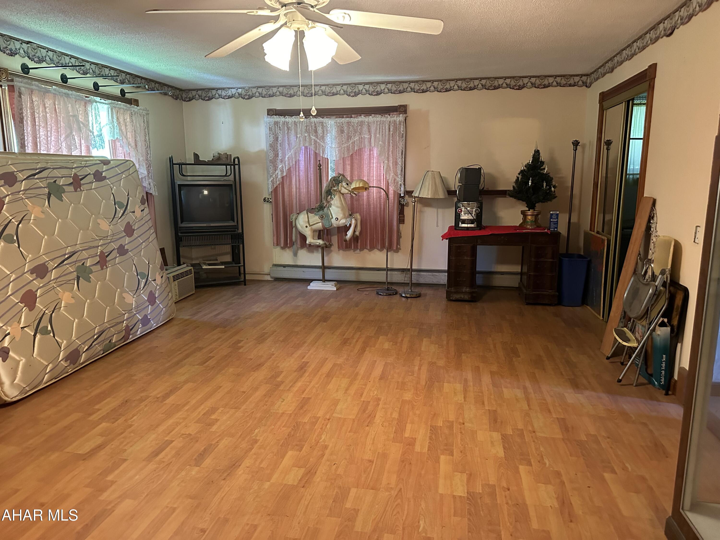 1562 West Loop Road Hollidaysburg, PA 16648 - Photo 10 of 30