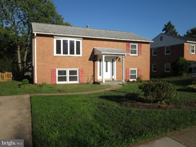 4100 Lees Corner Road Chantilly, VA 20151 - Photo 1 of 12 Exterior (Front)