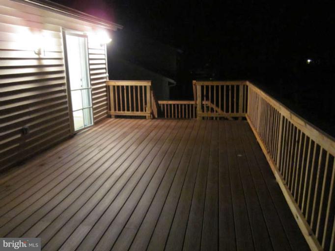 4100 Lees Corner Road Chantilly, VA 20151 - Photo 11 of 12 deck