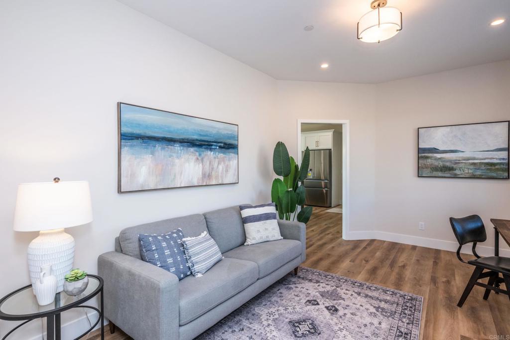 1904 Grey Rabbit Hollow Lane Fallbrook, CA 92028 - Photo 39 of 67 a living room with furniture and a rug