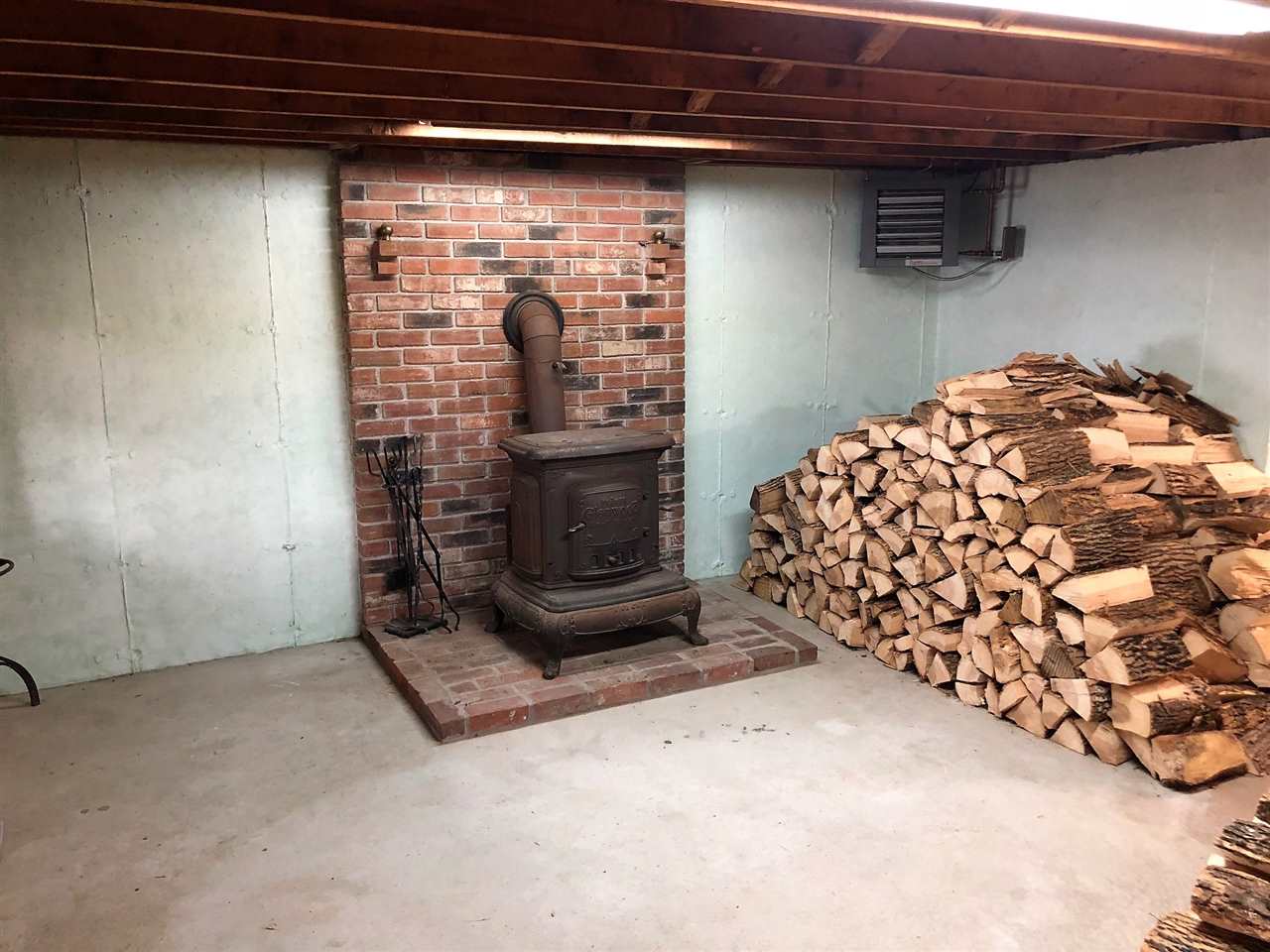 10 Zinn Road Chesterfield, NH 03462 - Photo 17 of 26