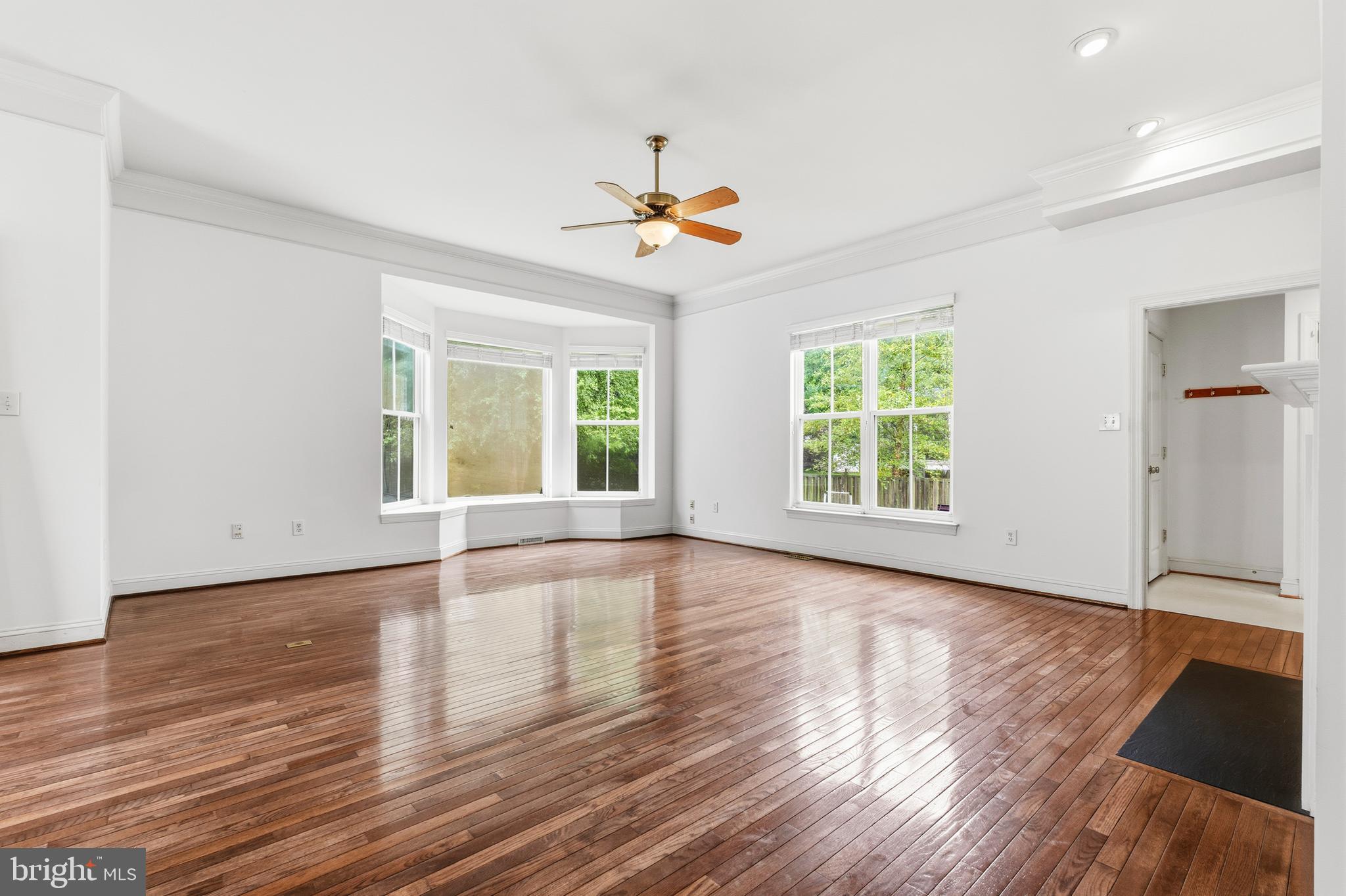 22409 Brook Point Way Clarksburg, MD 20871 - Photo 16 of 76
