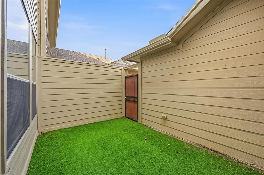 4673 Cecile Road Plano, TX 75024 - Photo 26 of 29 a view of a backyard