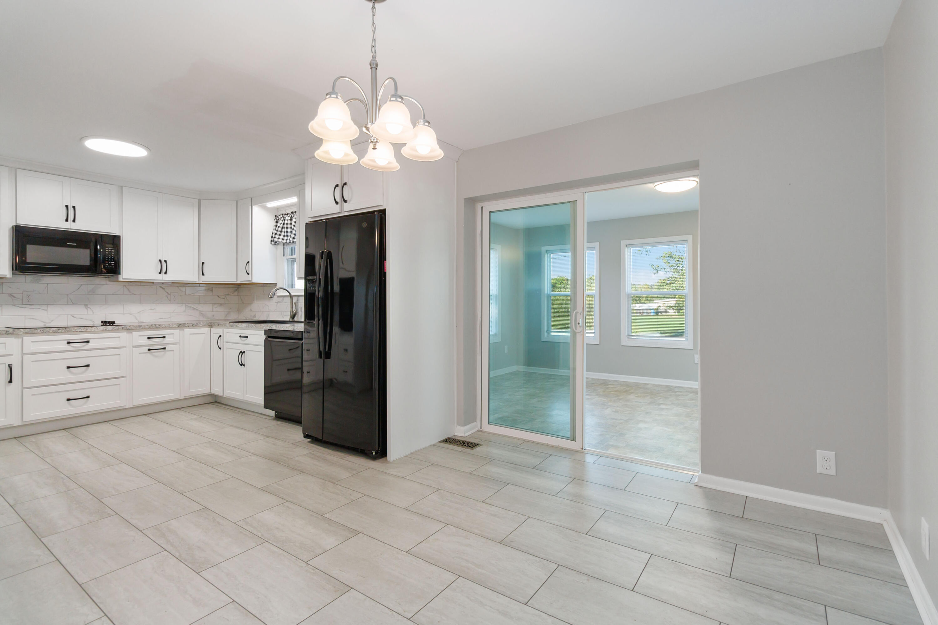 327 Dreyfus Road Berea, KY 40403 - Photo 15 of 29 015