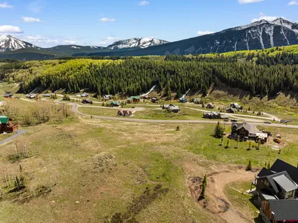 $450,000 | 286 Meadow Drive, Crested Butte, CO 81224