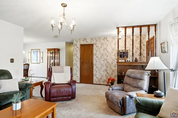 $385,000 | 1416 Brant Street, Osage City, KS 66523