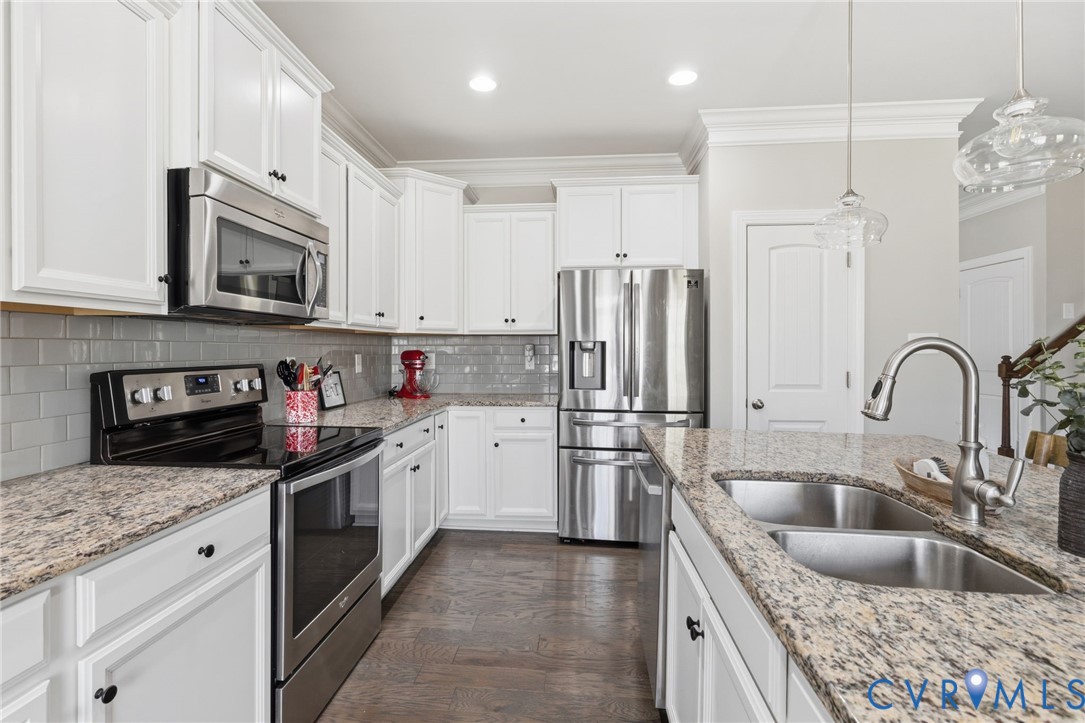 15206 Blackrail Road Chesterfield, VA 23832 - Photo 14 of 54 Stainless steel appliances!